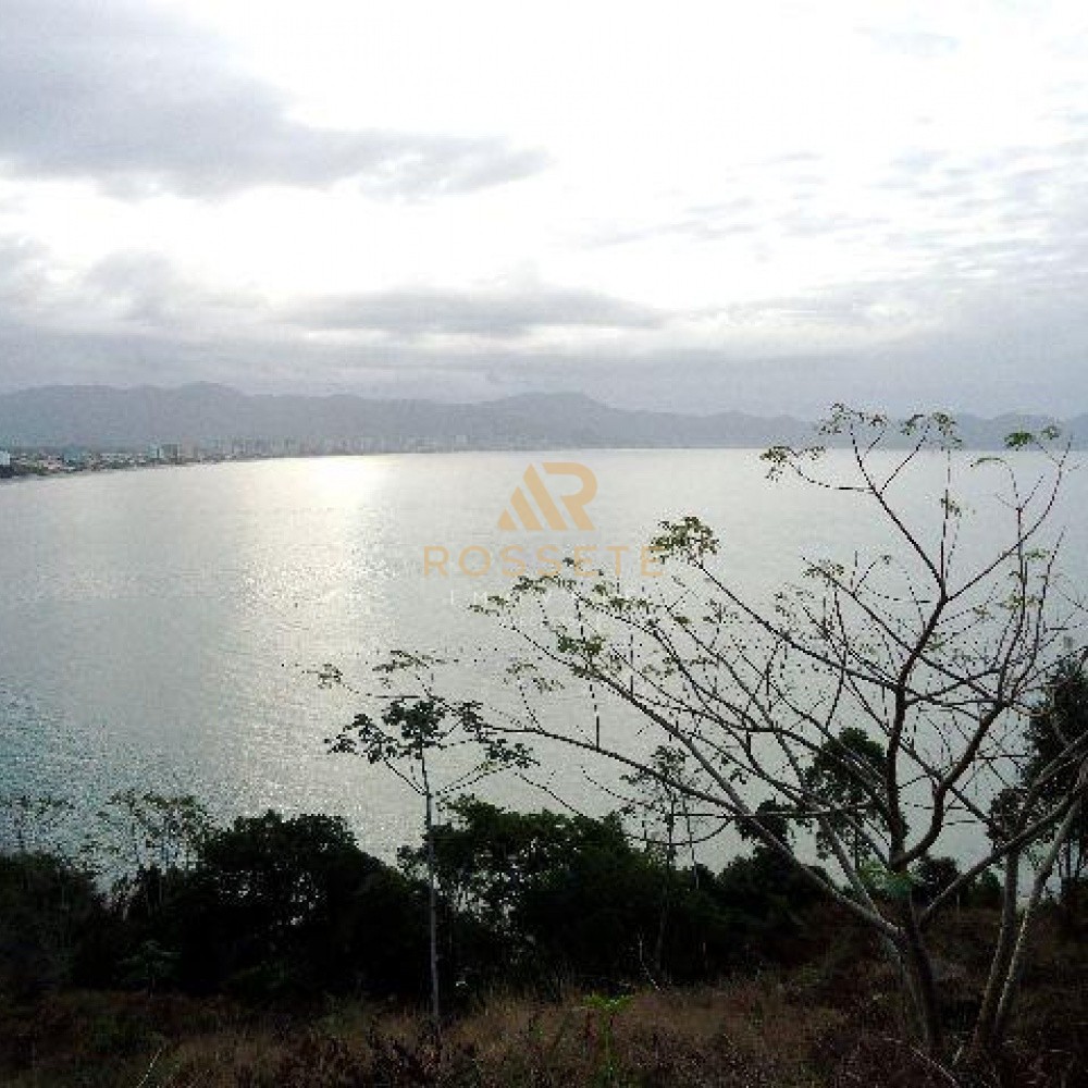 Maravilhosa casa frente Mar 