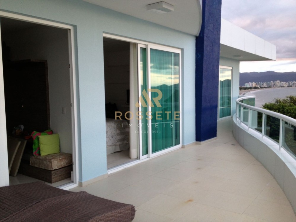 Maravilhosa casa frente Mar 