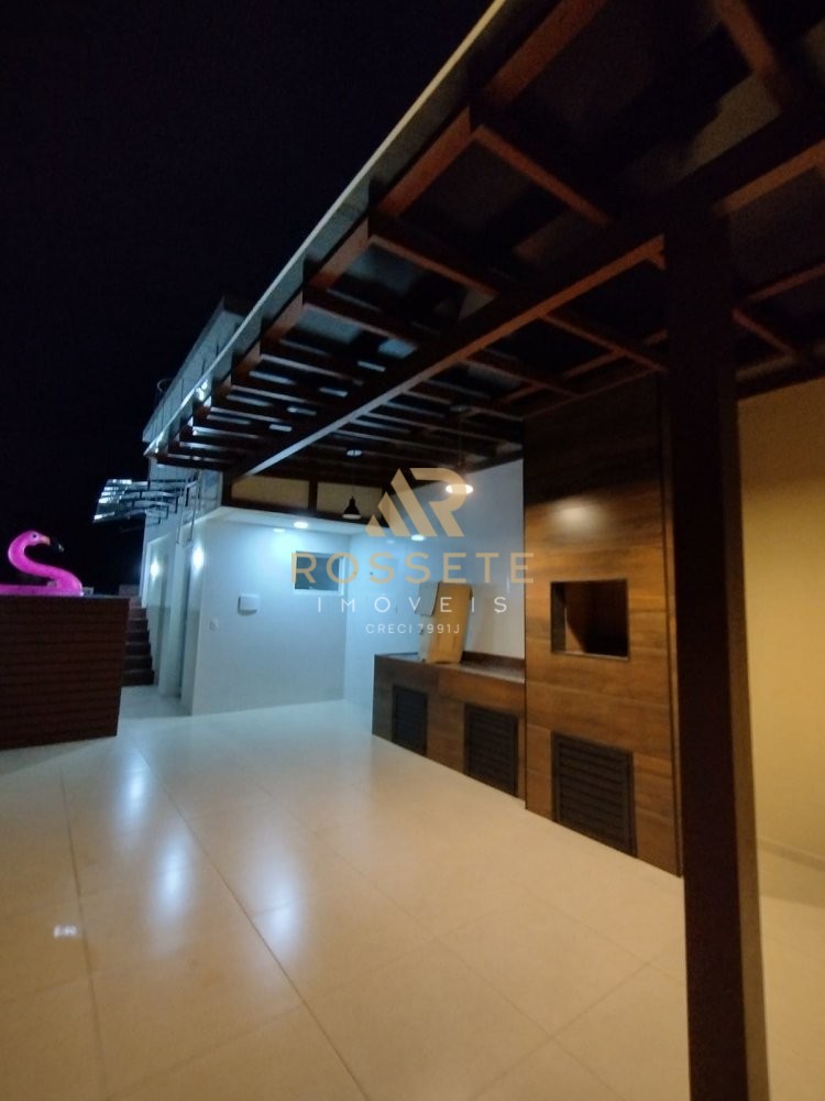 Lindo sobrado triplex com Rooftop