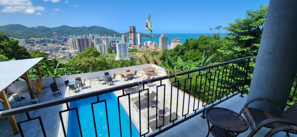 CASA ESPETACULAR EM ITAPEMA