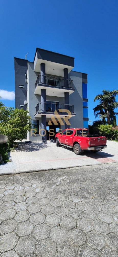 CASA ESPETACULAR EM ITAPEMA