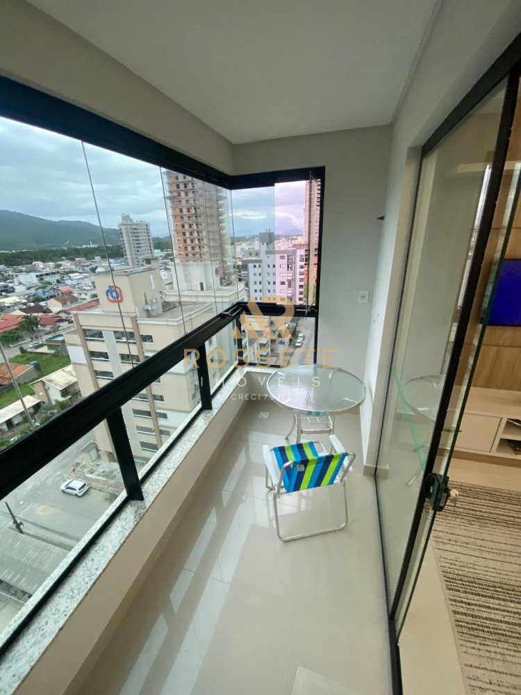 APARTAMENTO COM TIMA LOCALIZAO E MBILIADO 