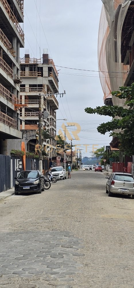 APARTAMENTO PERTO DO MAR E MOBILIADO 